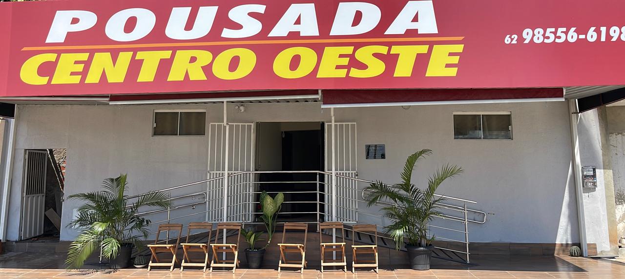 Fachada e Recepção da Pousada Centro Oeste